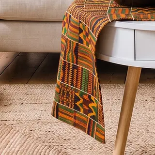 Illustration : Chemin de table en lin imprimé kente, 33 × 183 cm